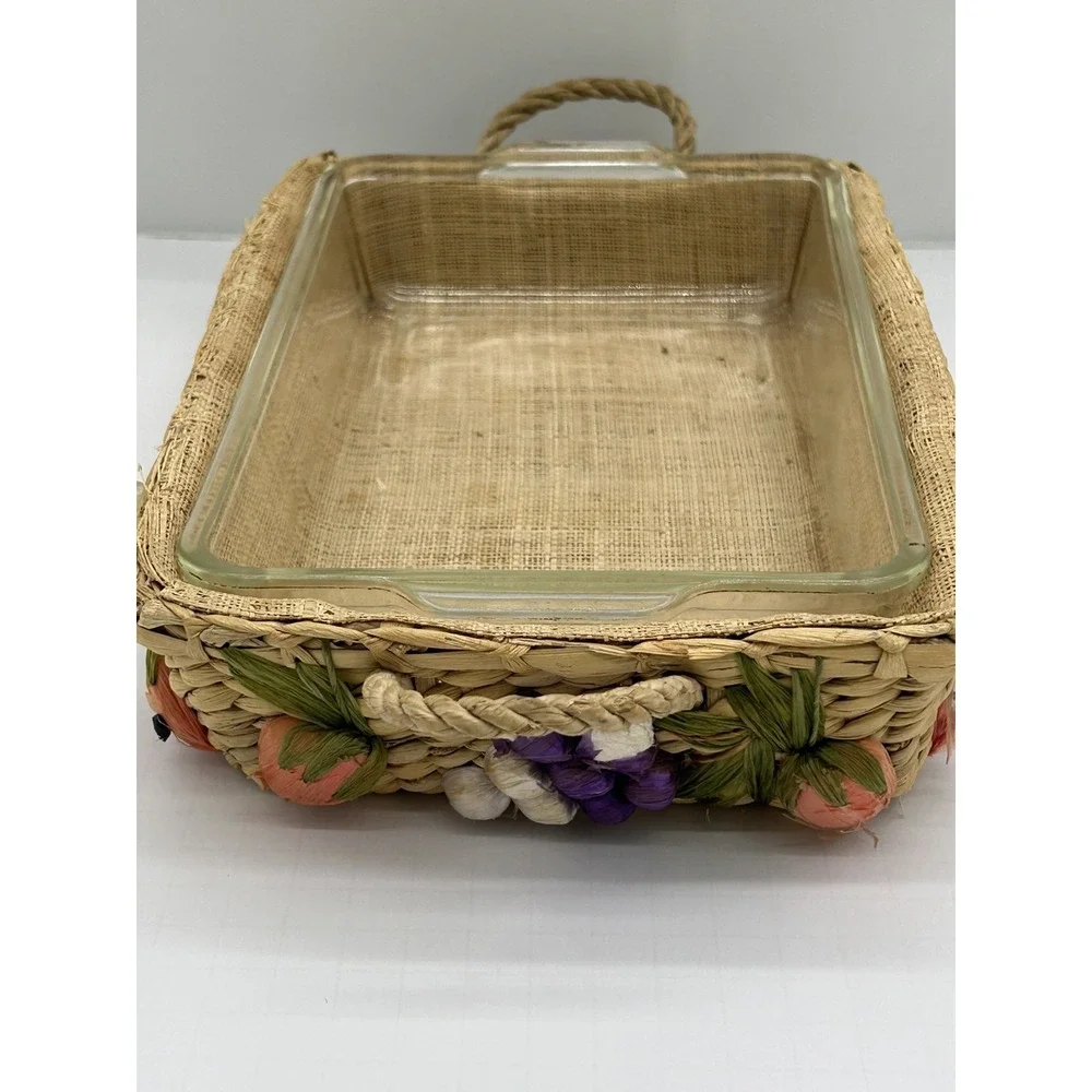 VTG Raffia Casserole Dish Carrier Basket Set of 2 with Anchor Hocking Glass Dish